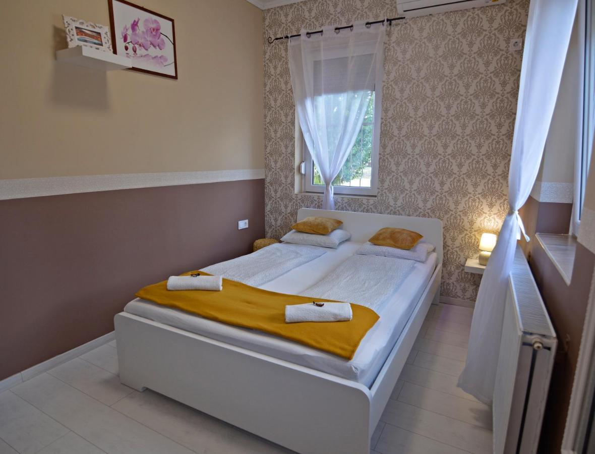 R.Gold Apartman มาโค ภายนอก รูปภาพ
